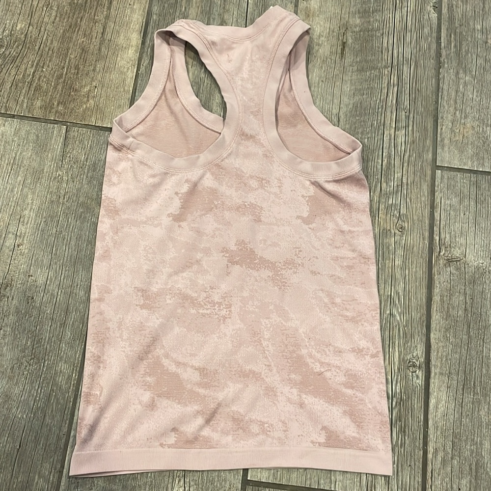 Athleta momentum tank in pink camo - Picture 4 of 4